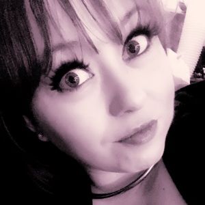 Meet your Posher, Crystal